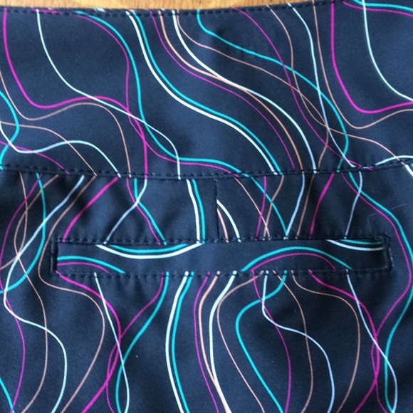 CUTTER AND BUCK GOLF SKORT - Picture 3 of 4